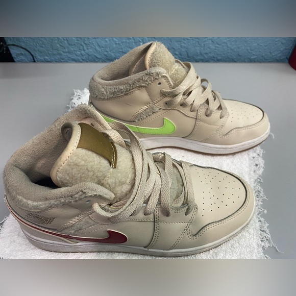 Nike Air Jordan’s - Picture 7 of 9